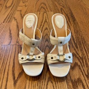 Y2K White Leather Frye Heels (Gerry Slides) size 8